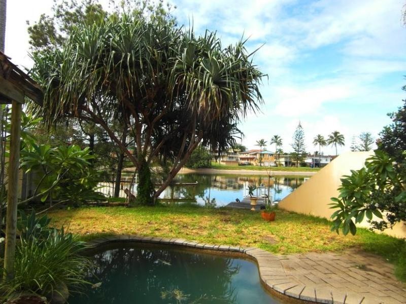 41 Sunrise Boulevard, Surfers Paradise QLD 4217