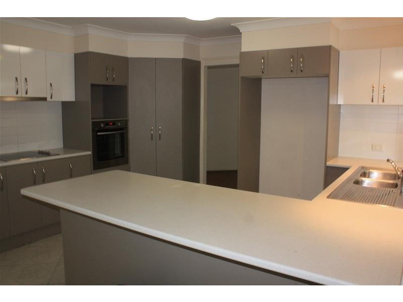 43 Reed Street, Ashmore QLD 4214