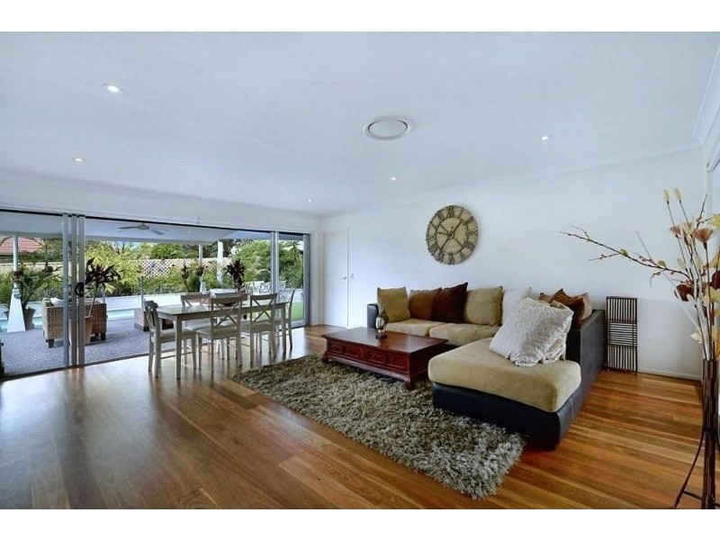 20 Mentone Avenue, Bundall QLD 4217