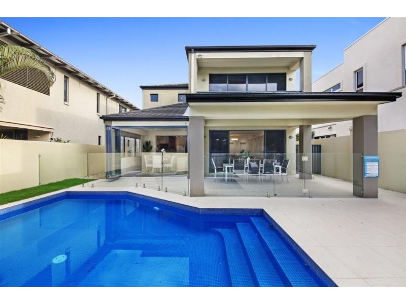 11 Durham Street, Southport QLD 4215