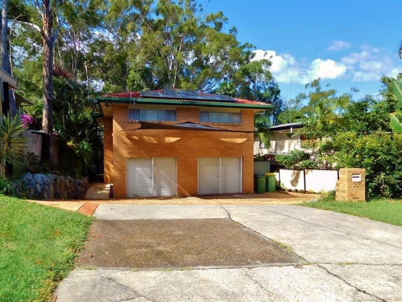 20 Golden Crescent, Southport QLD 4215