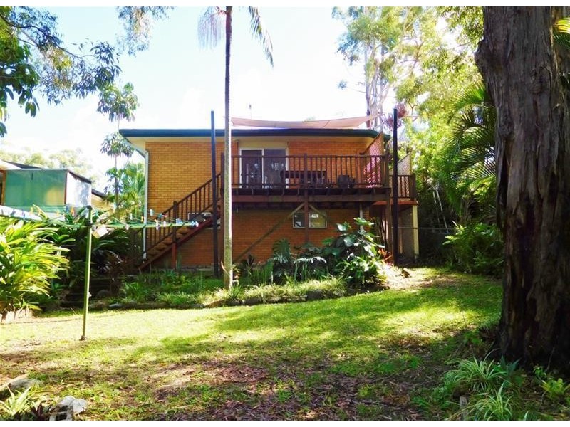 20 Golden Crescent, Southport QLD 4215