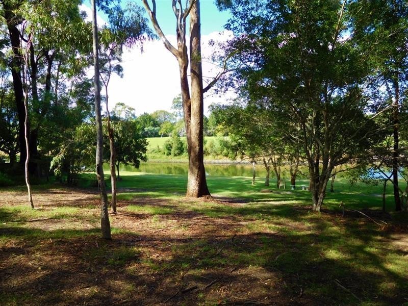 20 Golden Crescent, Southport QLD 4215