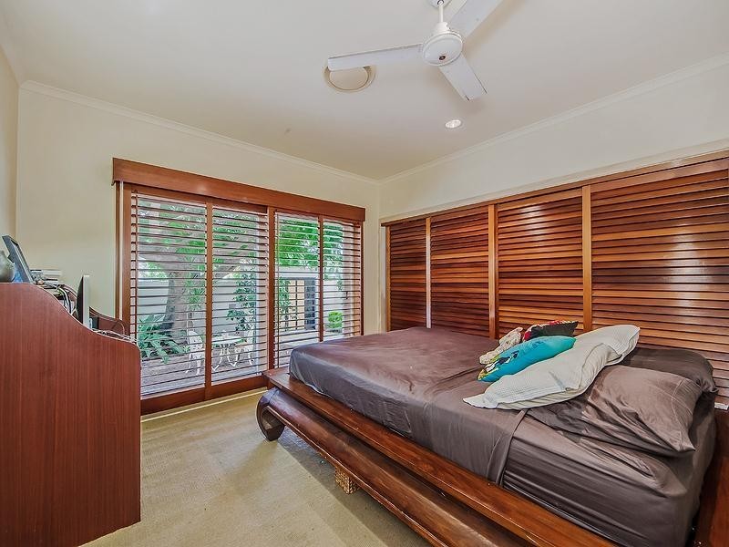 54 Paradise Island, Surfers Paradise QLD 4217