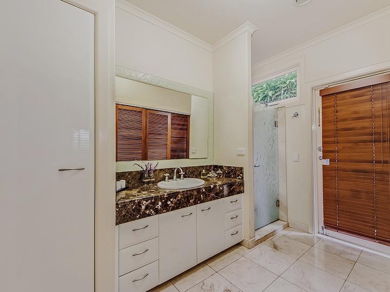 54 Paradise Island, Surfers Paradise QLD 4217