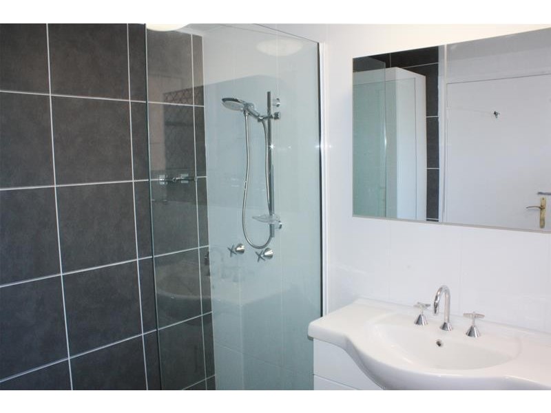 2/7 Sunrise Boulevard, Surfers Paradise QLD 4217