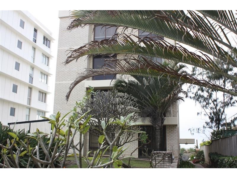 61 Garfield Terrace, Surfers Paradise QLD 4217