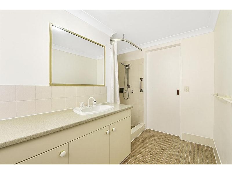 2/192 Ferny Avenue, Surfers Paradise QLD 4217