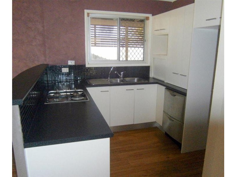 15 Yoorana Place, Broadbeach Waters QLD 4218