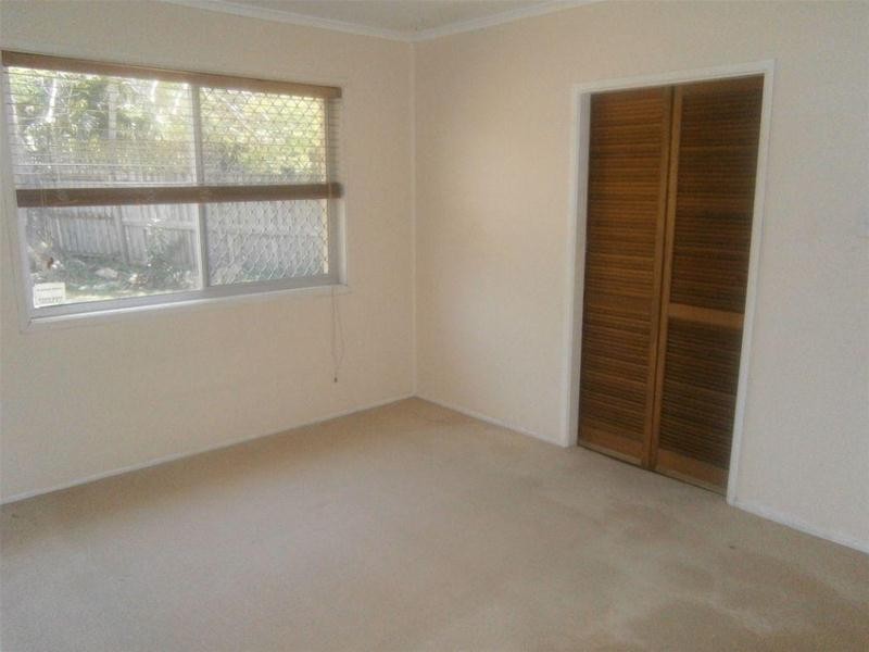 15 Yoorana Place, Broadbeach Waters QLD 4218