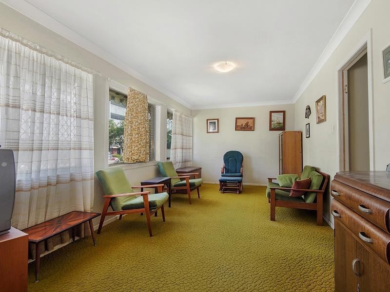 5 Fiona Street, Biggera Waters QLD 4216