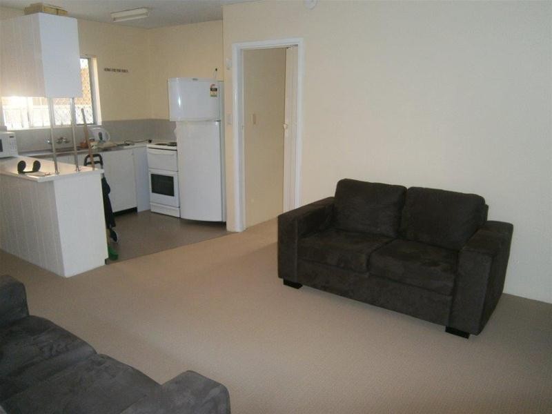 2/19 Sunset Boulevard, Surfers Paradise QLD 4217