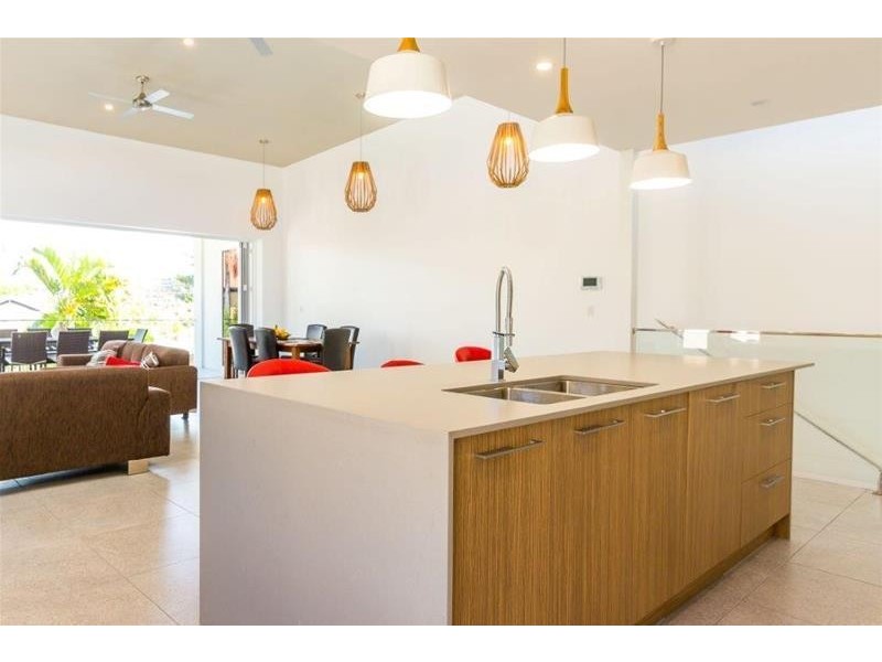 28 Blondell Avenue, Surfers Paradise QLD 4217