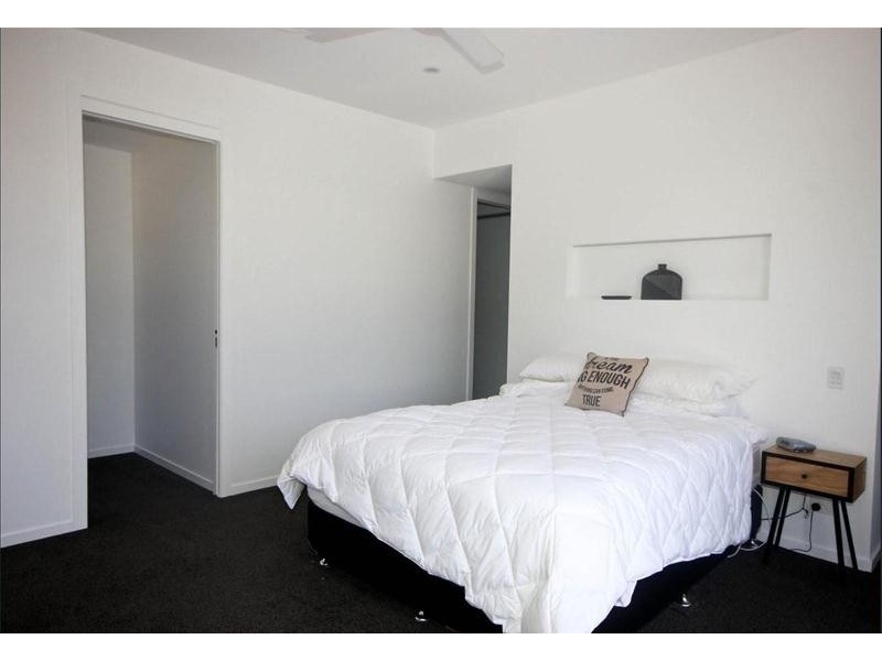 28 Blondell Avenue, Surfers Paradise QLD 4217