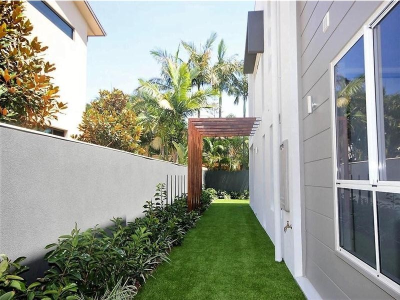 28 Blondell Avenue, Surfers Paradise QLD 4217