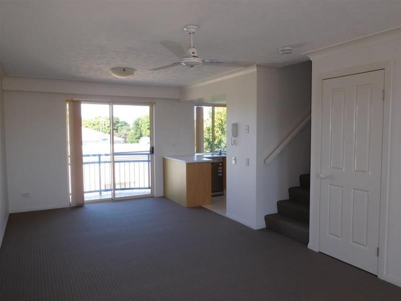 303/150 Stanhill Drive, Chevron Island QLD 4217