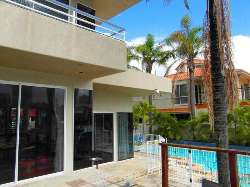 9 Midshipman Court, Paradise Waters QLD 4217