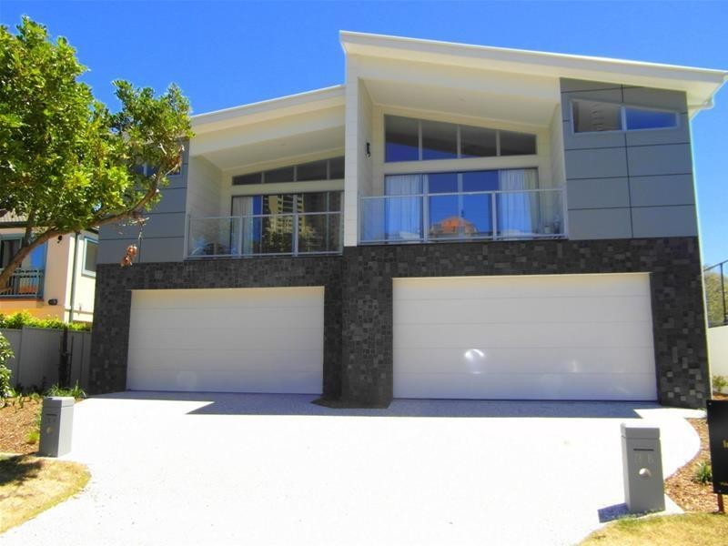 28 Oak Avenue, Budds Beach, Surfers Paradise QLD 4217