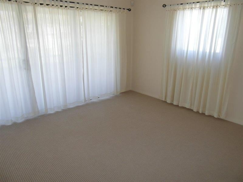 23 Purli Street, Chevron Island QLD 4217