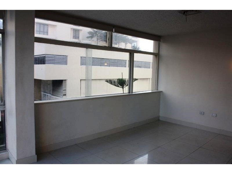 34 Hanlan Street, Surfers Paradise QLD 4217