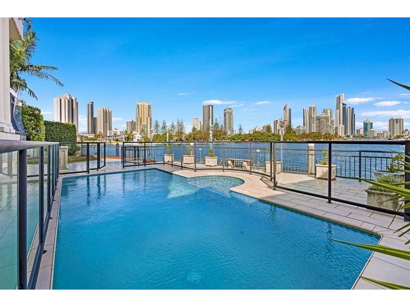 58 Admiralty Drive, Paradise Waters QLD 4217