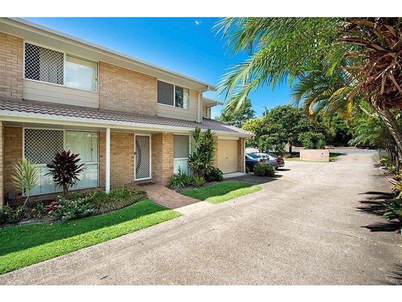 63 Benowa Road, Southport QLD 4215