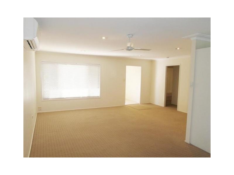 22 Coogeen Street, Sorrento QLD 4217