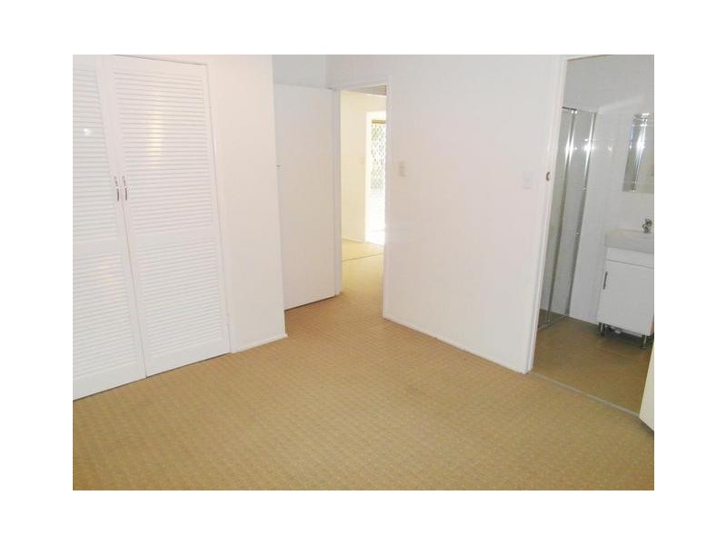 22 Coogeen Street, Sorrento QLD 4217