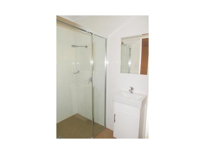 22 Coogeen Street, Sorrento QLD 4217