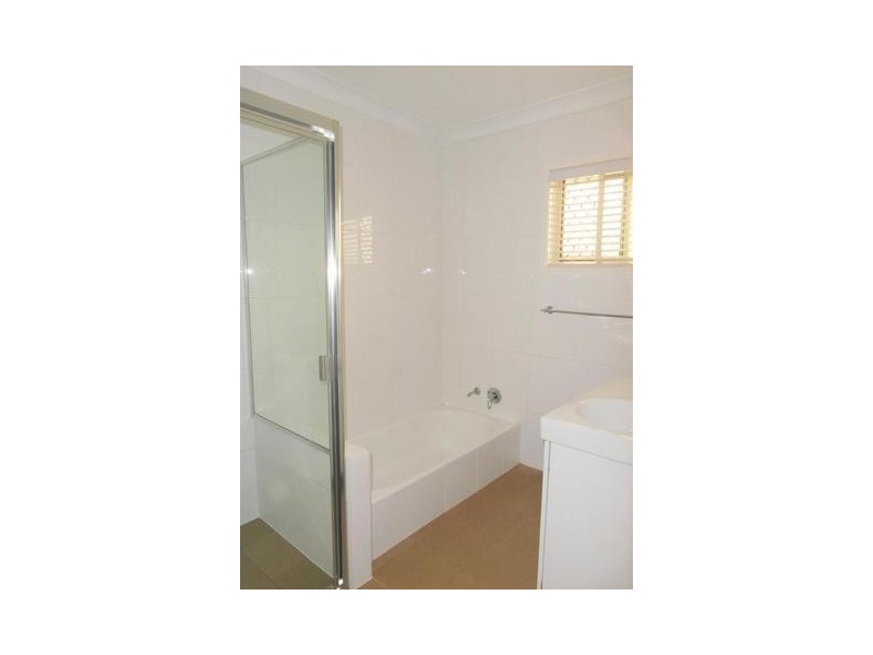 22 Coogeen Street, Sorrento QLD 4217