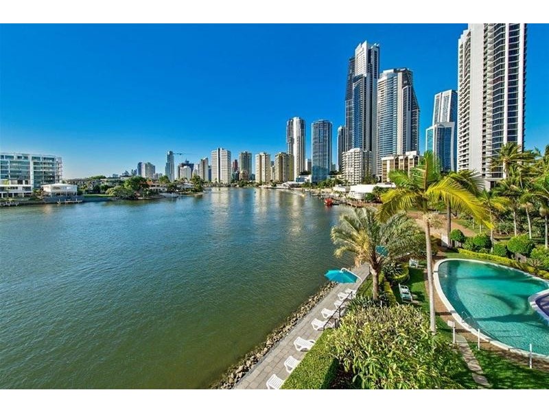 34/30 Watson Esplanade, Surfers Paradise QLD 4217