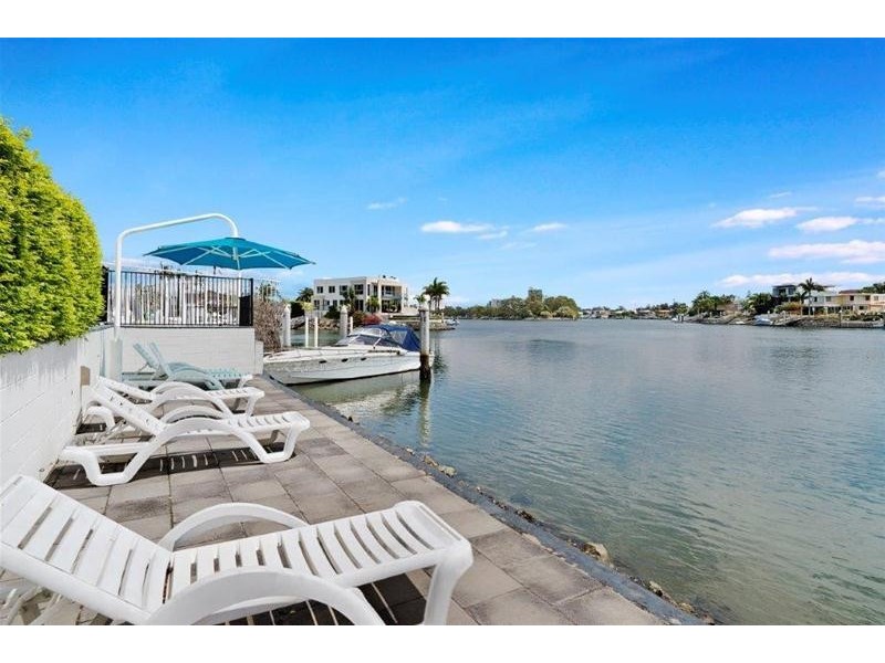 34/30 Watson Esplanade, Surfers Paradise QLD 4217