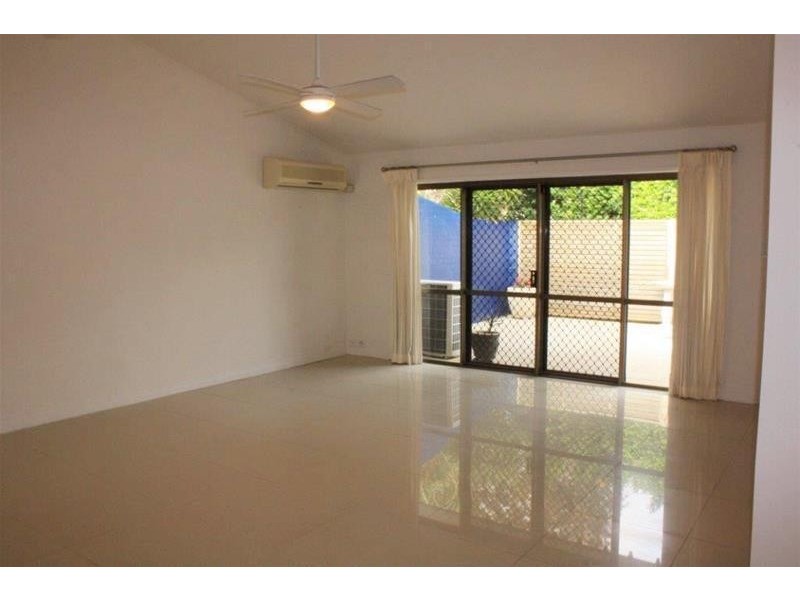 9 Freyburg Street, Sorrento QLD 4217