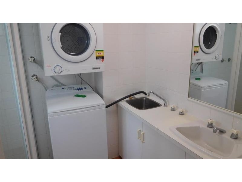 “Enderley Gardens”  38 Enderley Avenue, Surfers Paradise QLD 4217