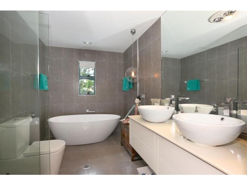 1121 Spring Terraces Royal Pines, Benowa QLD 4217