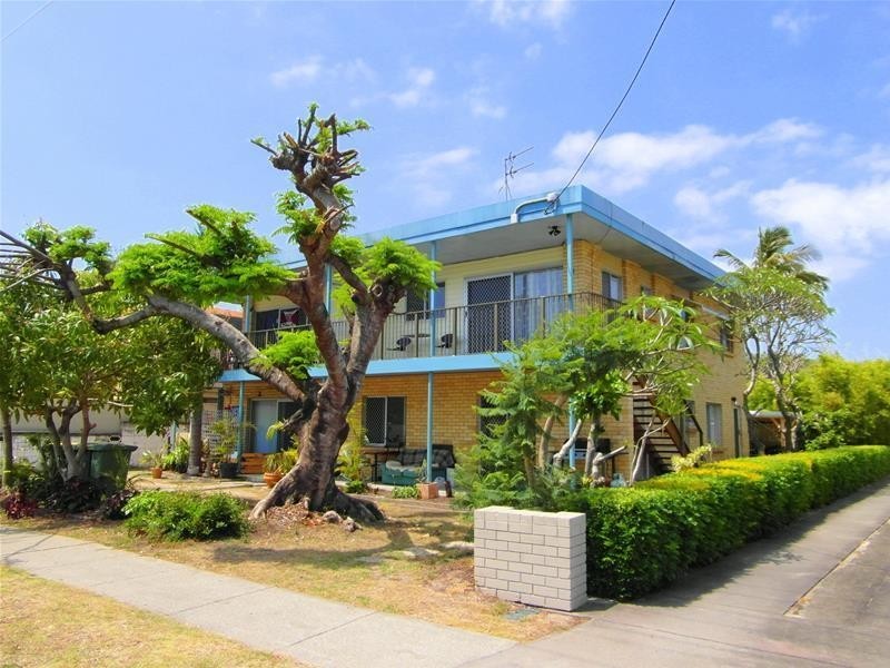 46 Monaco Street, Broadbeach Waters QLD 4218