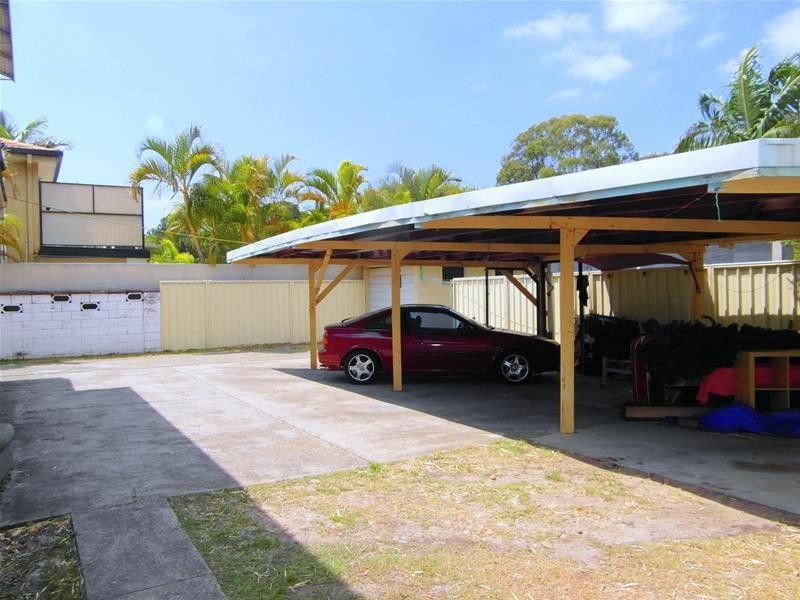 46 Monaco Street, Broadbeach Waters QLD 4218