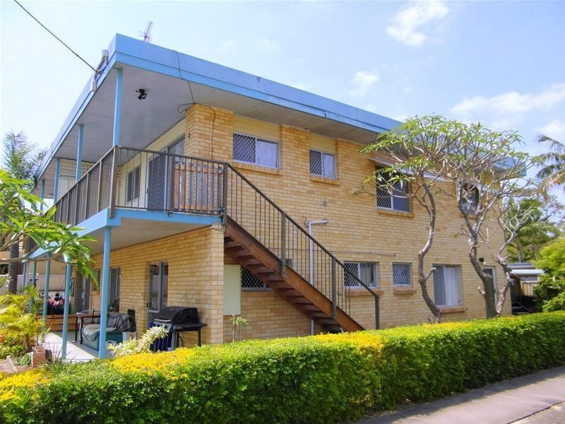 46 Monaco Street, Broadbeach Waters QLD 4218