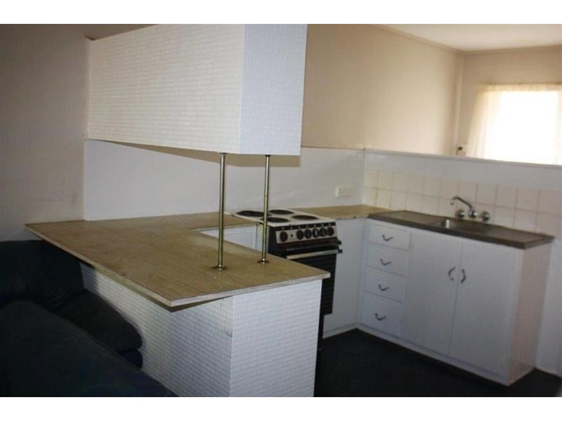 7/8 Leonard Avenue, Surfers Paradise QLD 4217