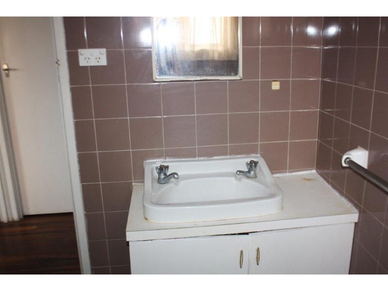 7/8 Leonard Avenue, Surfers Paradise QLD 4217