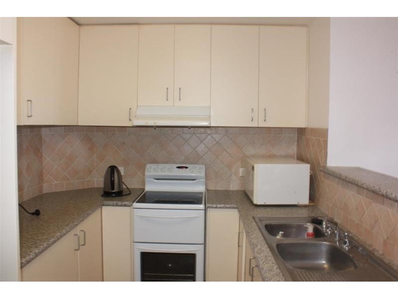 “Ballah” 11 Hanlan Street, Surfers Paradise QLD 4217