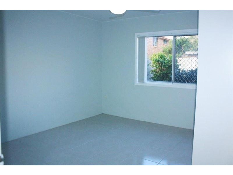 1/9 Holborow Close, Surfers Paradise QLD 4217