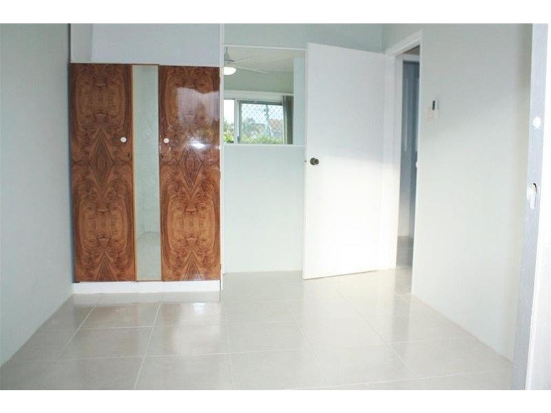 1/9 Holborow Close, Surfers Paradise QLD 4217