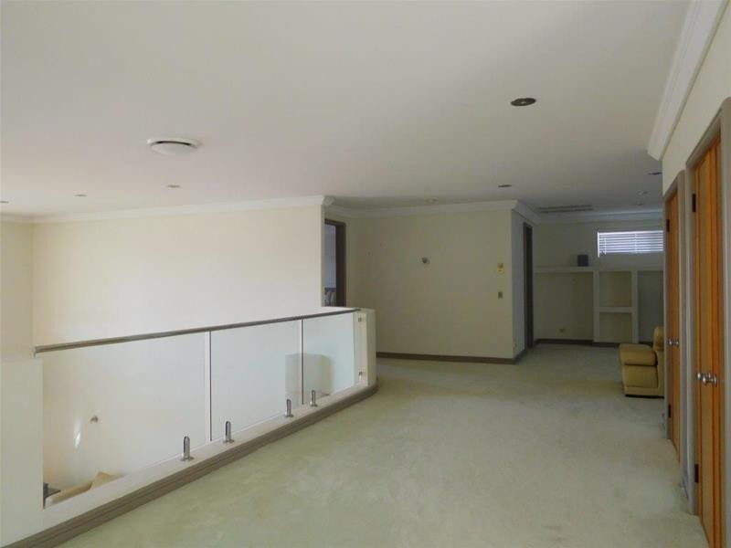 104 Commodore Drive, Paradise Waters QLD 4217