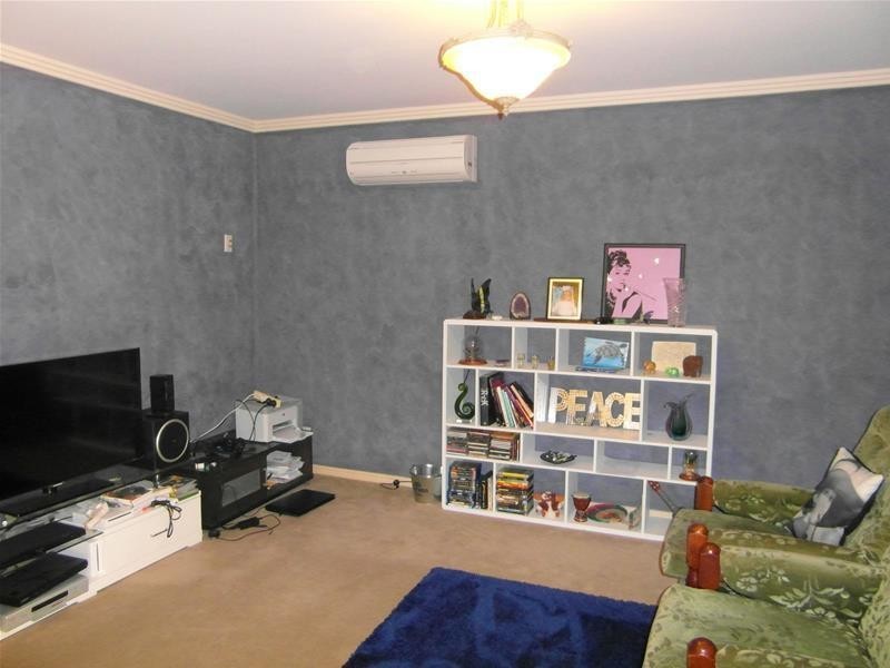 12 Equador Court, Pacific Pines QLD 4211