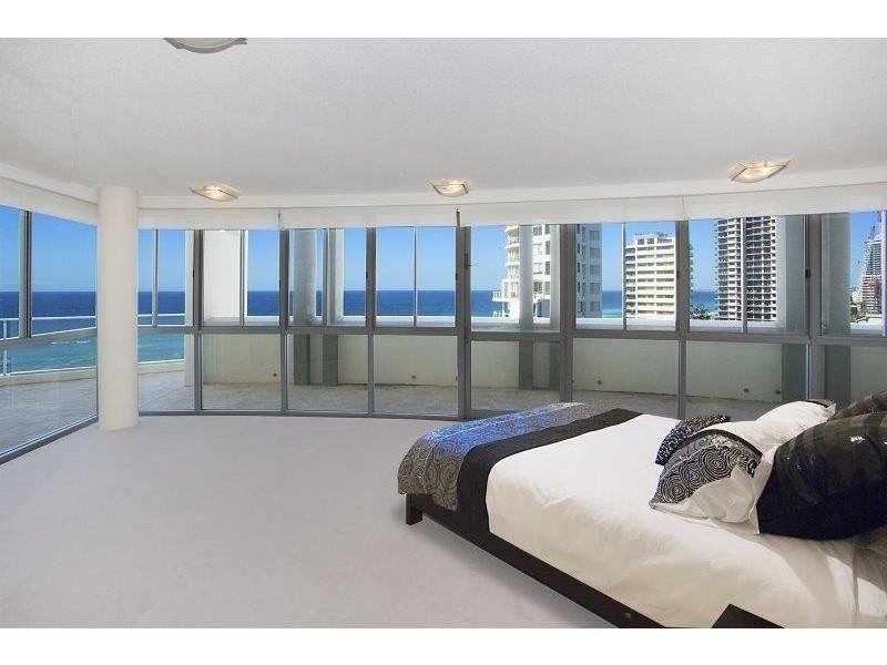 Ultima Penthouse 3 Garfield Terrace, Surfers Paradise QLD 4217