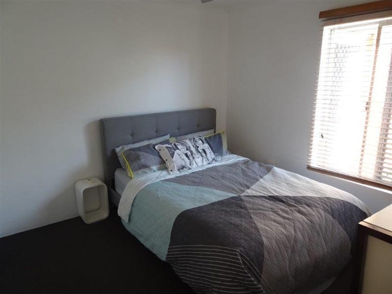 4/19 Sunset Boulevard, Surfers Paradise QLD 4217