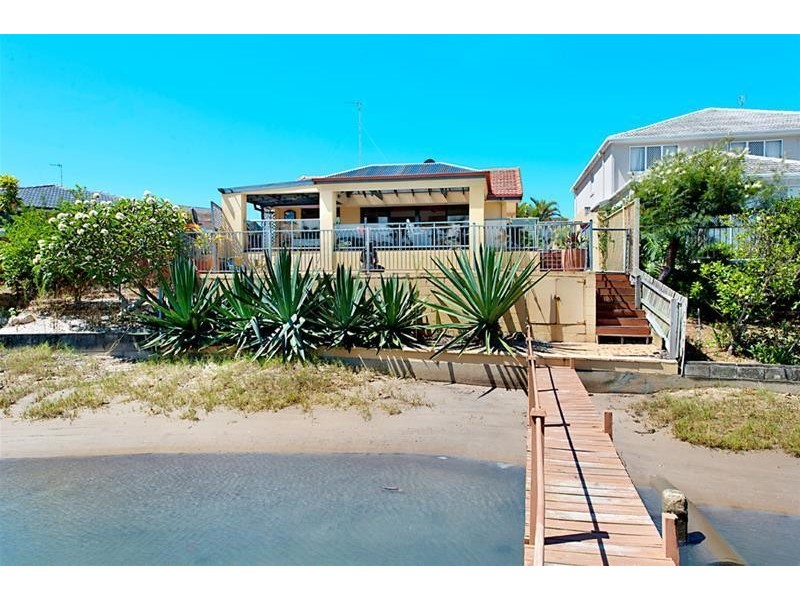 3 Wallaby Place, Sorrento QLD 4217