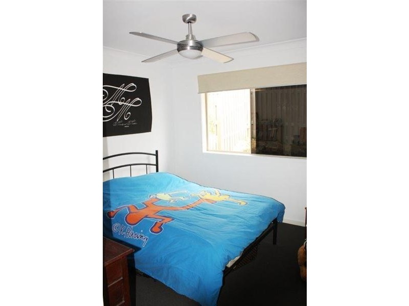 2/34 Codrington Circuit, Pacific Pines QLD 4211