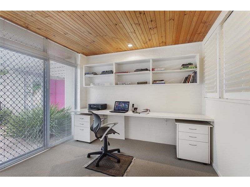 24 Viking Court, Paradise Waters QLD 4217